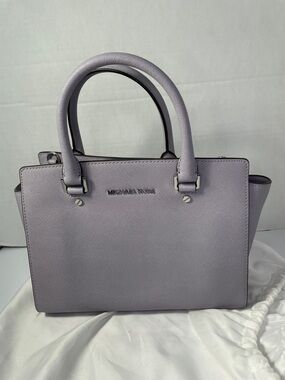 Michael Kors Lilac  Leather  Bag